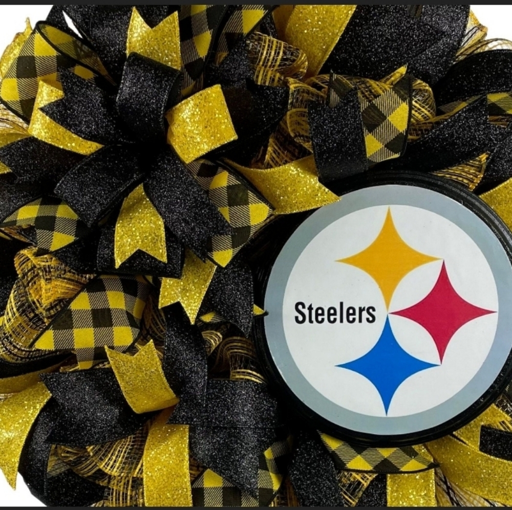 Made to order! Steelers wreath